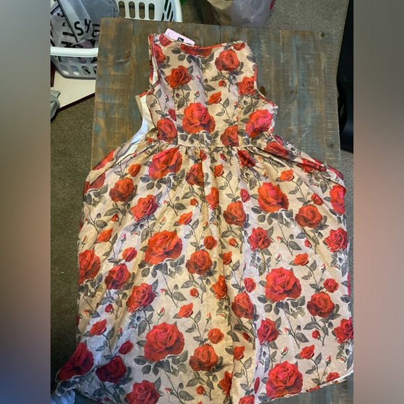 0XL SHEIN Vintage Style Gold with Roses Swing Style Boat Neck Dress - Picture 3 of 5